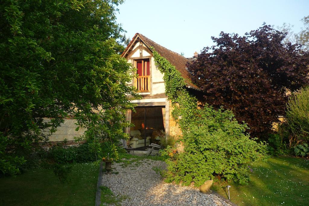 Au Fond Du Jardin Maison D'Hotes Saint-Saëns Eksteriør bilde